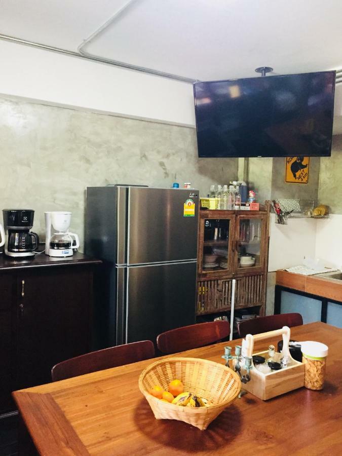 Hostel Baan Lung Poshtel Chiang Mai Zewnętrze zdjęcie